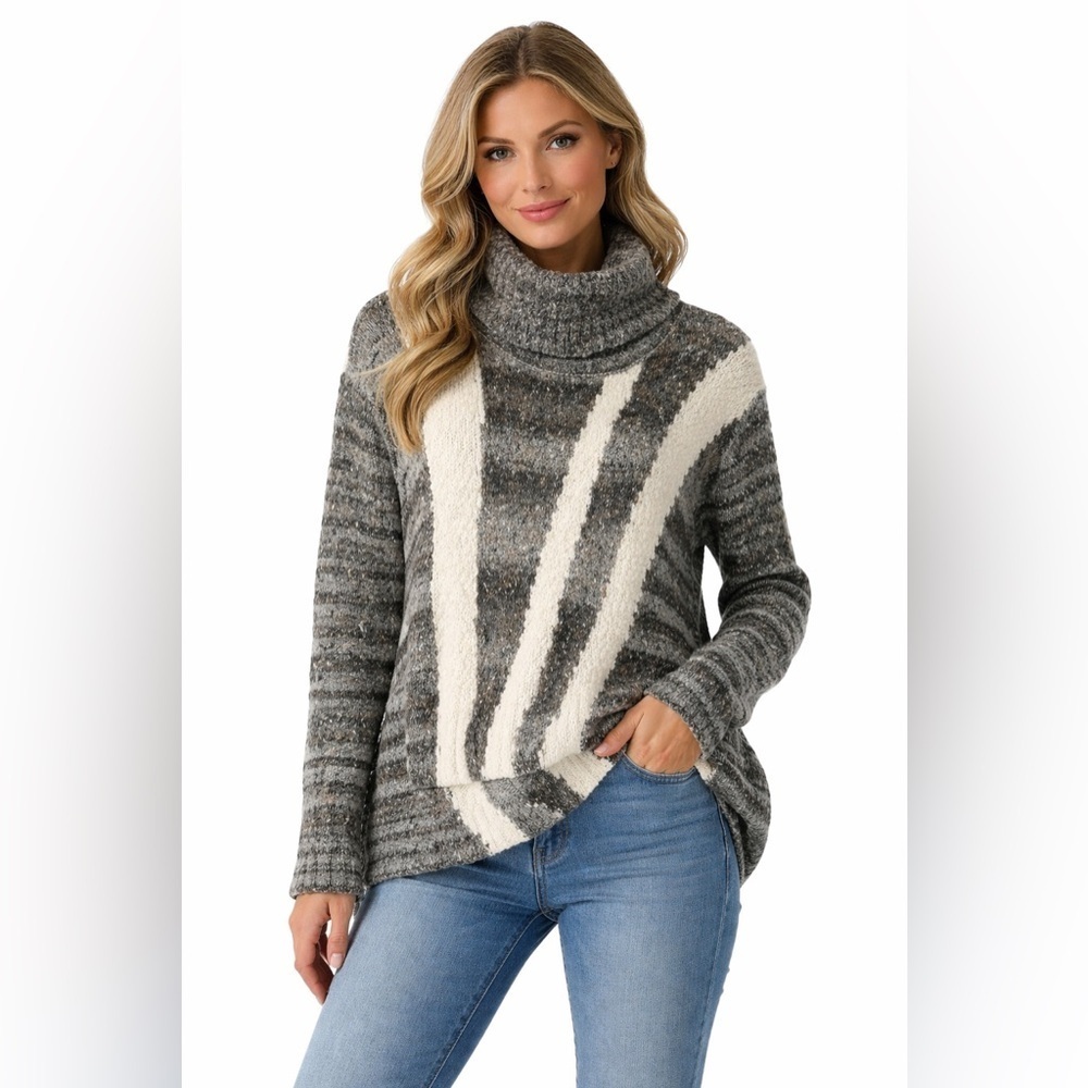 Chico's Black Label Gray & White Fuzzy Turtleneck Sweater